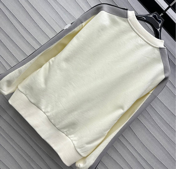 Moncle 25 Round Neck Sweatshirt and Short Suits in White Cotton 232232