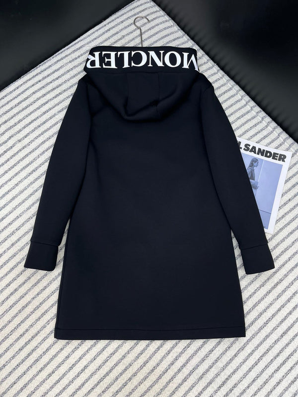 Moncle Hat-Printed Logo-Embellished Dress Black Viscose 252315