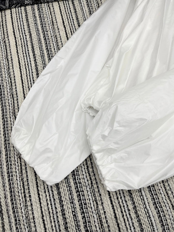 Giacca Moncle 25 con collo alto e doppia zip, in cotone e poliestere, colore bianco 267977