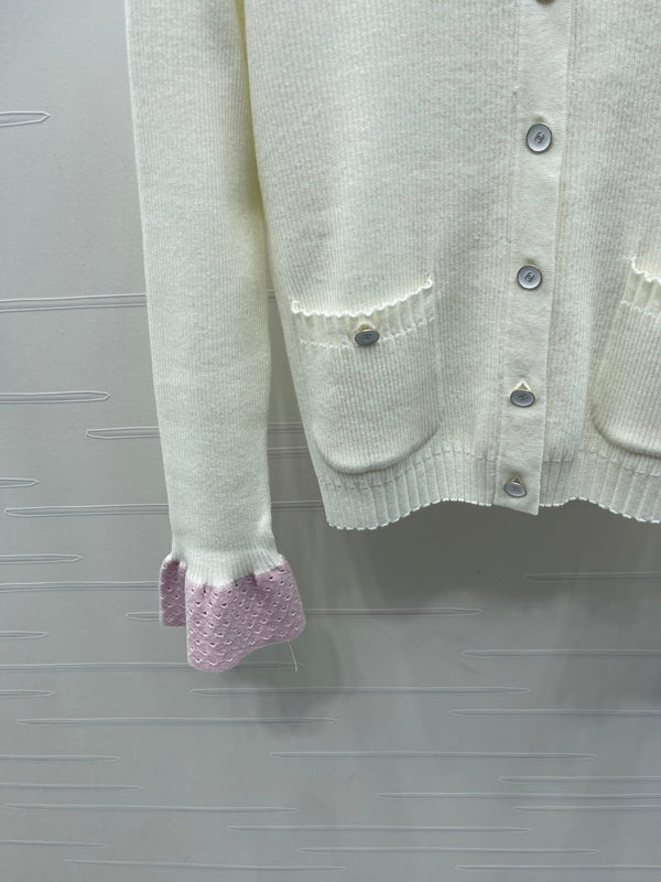 CHANEL GILET EN LAINE À MANCHES LONGUES STYLE 283