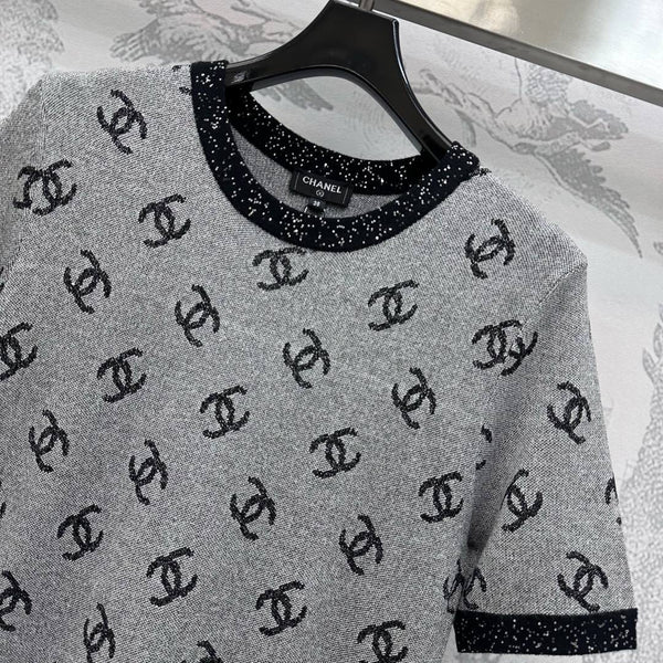 ROBE COURTE MANCHES COURTES EN TRICOT PAILLETTES CHANEL STYLE 275