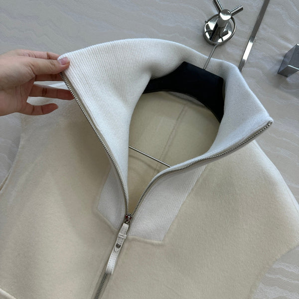 HM 25S Zipped Vest in White Wool and Cashmere
