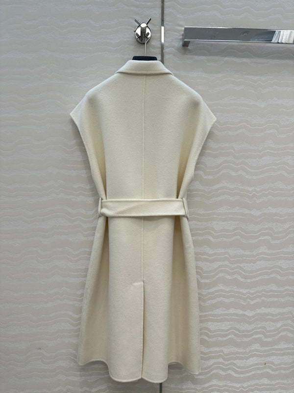 HM 25S Jacket in White Wool 295758