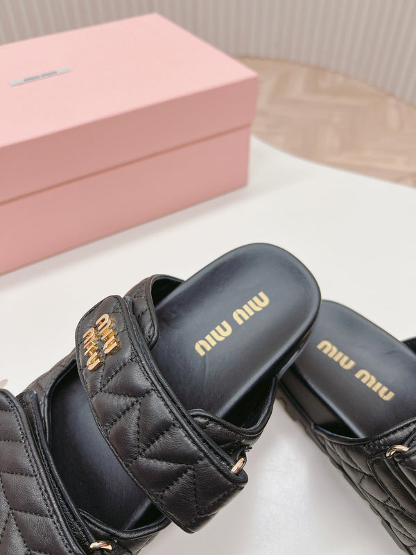 Miumiu Sandal Black Sheepskin 133357