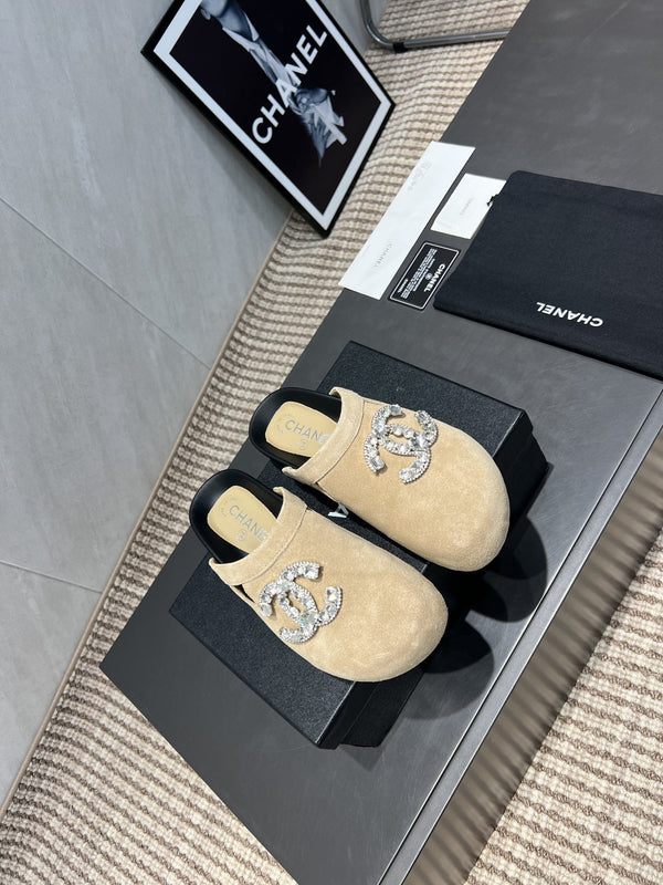 CC 25S Birkenstock Thick-Sole Loafers in Beige Velvet 442542