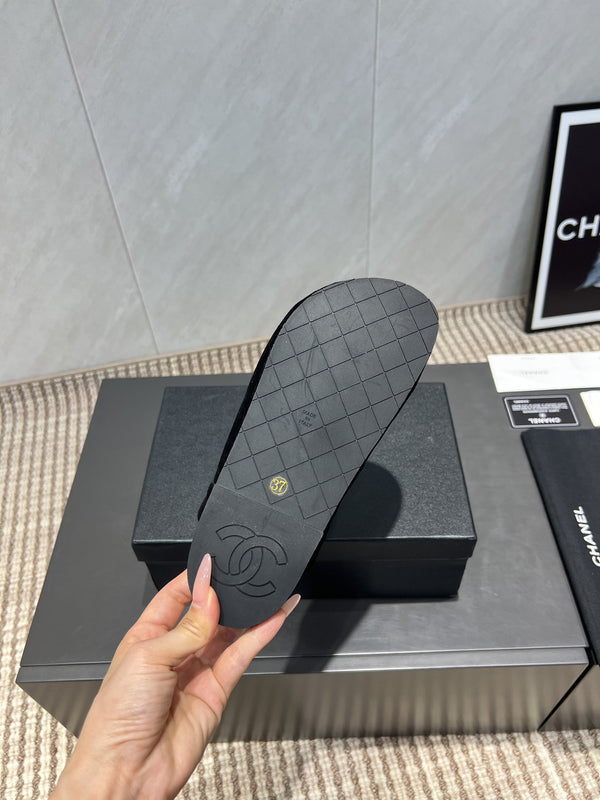 CC 25S Birkenstock Thick-Sole Loafers in Black Velvet 442540