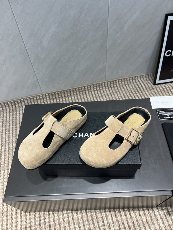 CC 25S Birkenstock Thick-Sole Loafers in Beige Suede 442539