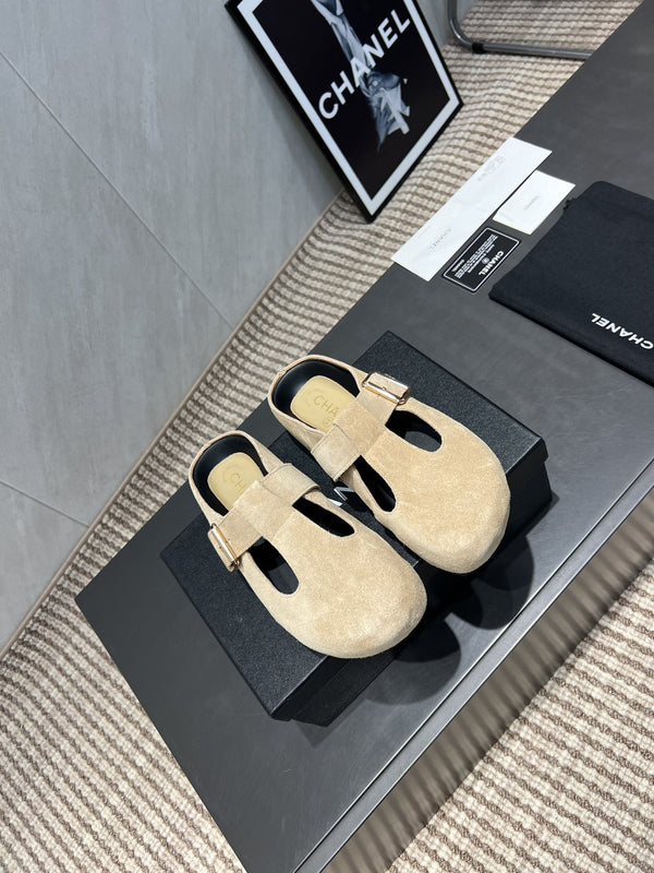 CC 25S Birkenstock Thick-Sole Loafers in Beige Suede 442539