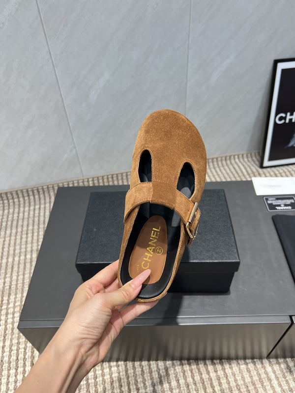 CC 25S Birkenstock Thick-Sole Loafers in Brown Suede 442538