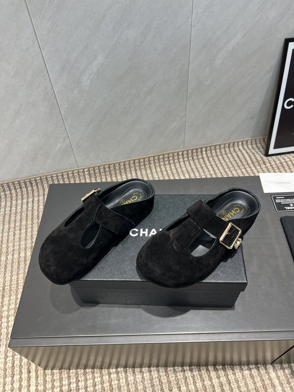 CC 25S Birkenstock Thick-Sole Loafers in Black Suede 442537