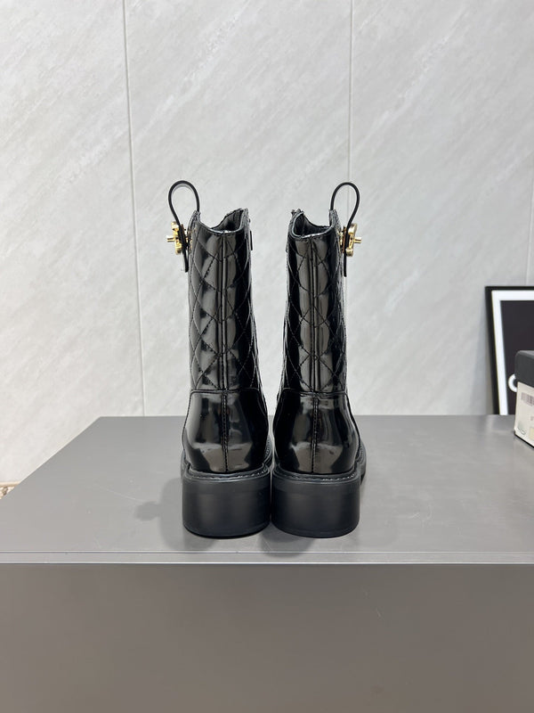 Stivaletti alla caviglia con punta tonda e cerniera CC 25S in pelle di vacchetta nera lucida e traliccio ricamato 442502