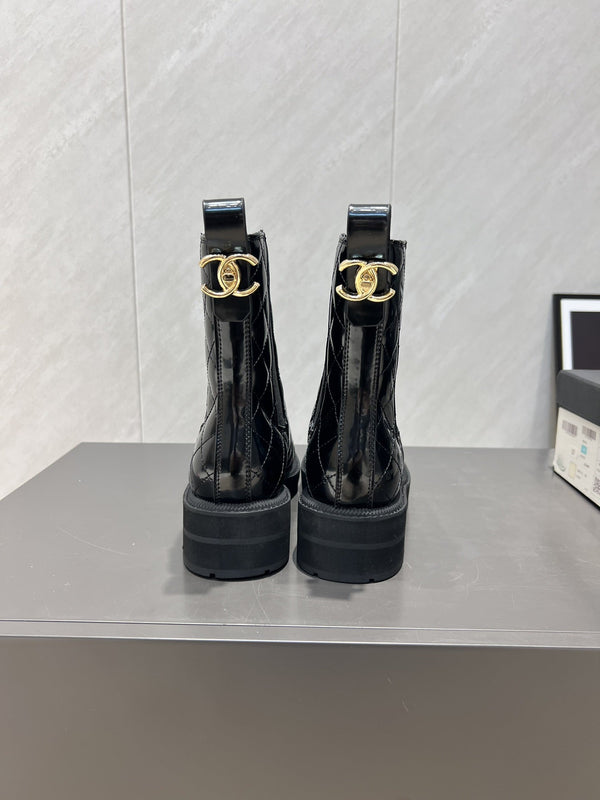 CC 25S Round-Toe Electric Embroidered Thick-Sole Ankle Boots in Black Glossy Cowhide and Embroidered Latticework 442494