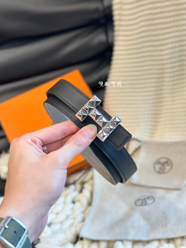 CINTURA H QUIZZ PARTY 24MM FIBBIA ARGENTO E PELLE REVERSIBILE GRIGIA E NERA