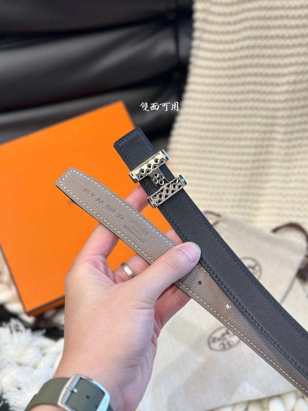 H GARDEN PARTY BELT 24MM SILVER BUCKLE & REVERSIBLE GRAY AND BLACK LEATHER