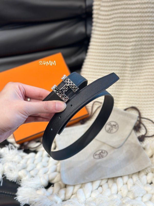 CINTURA H GARDEN PARTY 24MM FIBBIA ARGENTO E PELLE NERA REVERSIBILE