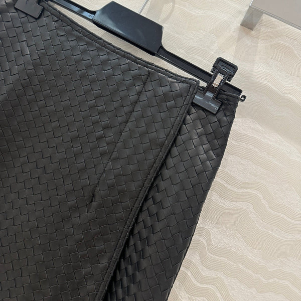 Gonna BV in pelle di agnello nera