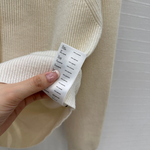 Cardigan con scollo a V BV in cashmere bianco