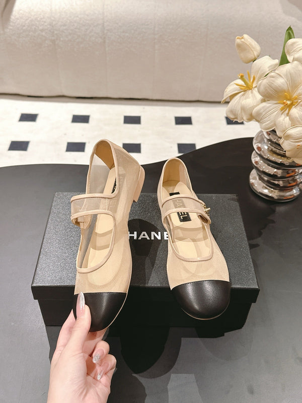 CC 25s Coco Beach Mary Jane Flats Beige and Black Mesh Cowhide 329017
