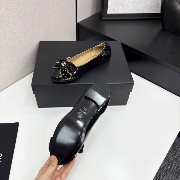 CC 25s Coco Beach Ballet Flats Glossy Black Sheepskin 331786