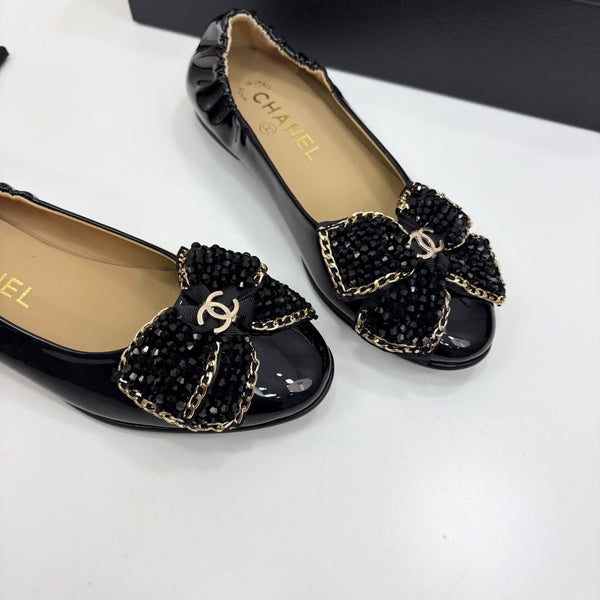 CC 25s Coco Beach Ballet Flats Glossy Black Sheepskin 331786