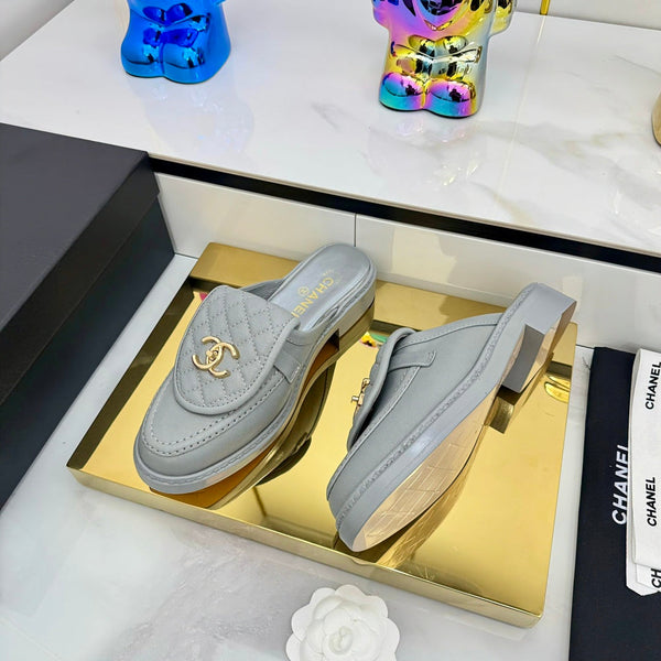 CC Loafers Mule Gray Sheepskin 368050