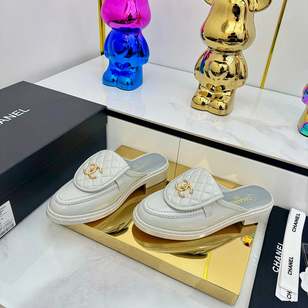 CC Loafers Mule Light Gray Sheepskin 368054