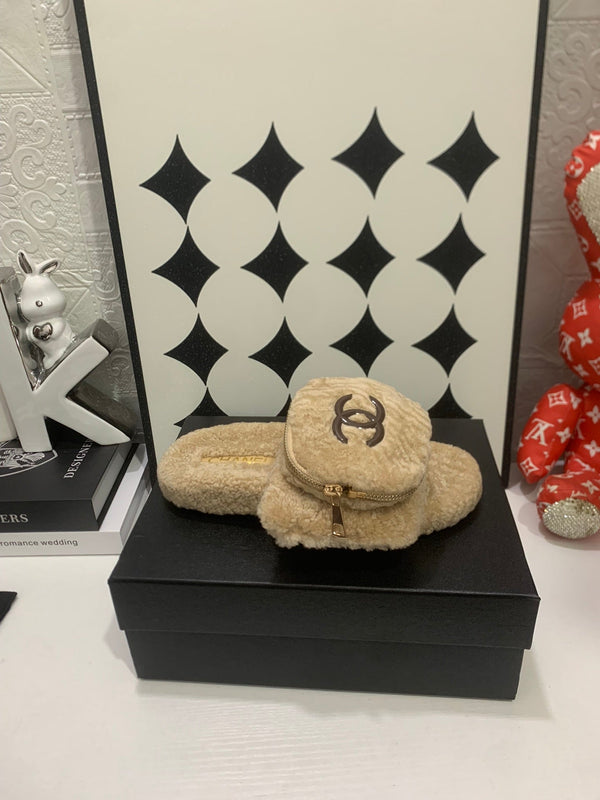 CC 25s Logo Slippers Brown Shearling 455076