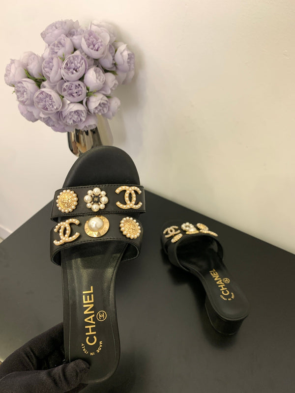 Chanel Embellished Sandal Black Leather 166885