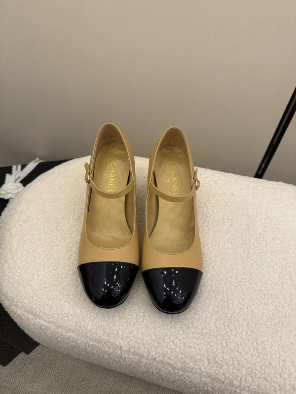 CC 25A Double C Giant Pearl Heel Mary Janes Beige Cowhide 127022