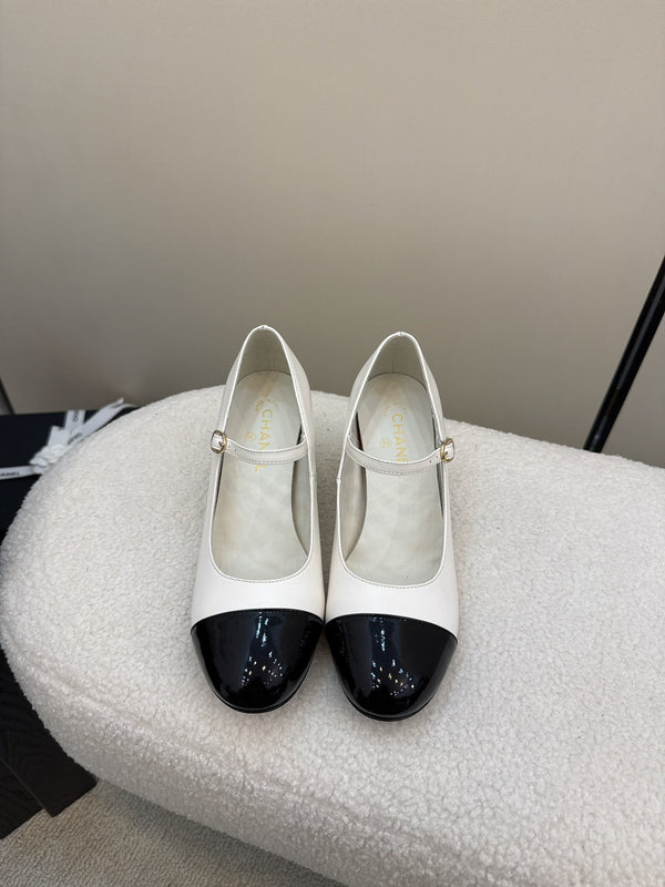 CC 25A Double C Giant Pearl Heel Mary Janes White Cowhide 127018