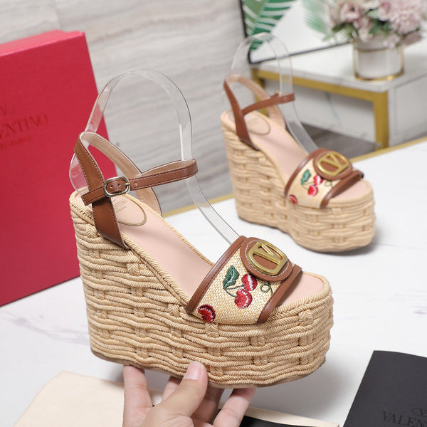 VL Flatform Sandal 15mm In Brown Cherry Embroidery Cowhide 456392