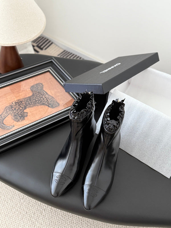 CC 25P Show-Style Platform Wedge Mary Jane Boots Black Patent Cowhide 458772