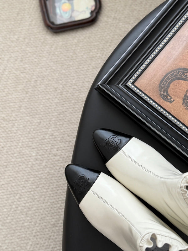 CC 25P Show-Style Platform Wedge Mary Jane Boots White Patent Cowhide 458771