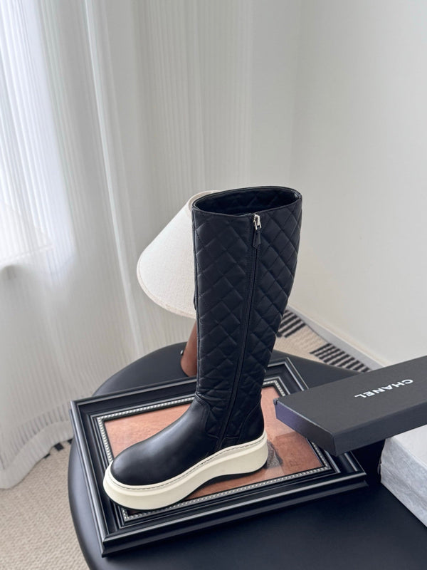 CC 25K Backpack Bucklet High Boots Black Sheepskin 458708