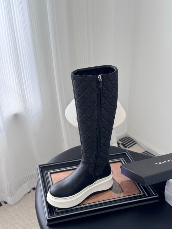 CC 25K Backpack Bucklet High Boots Black Sheepskin 458709