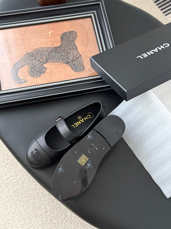 CC 25K Mary Jane Flats Black Cowhide 458764