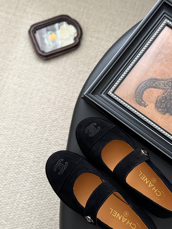 CC 25K Mary Jane Flats Black Suede 458760