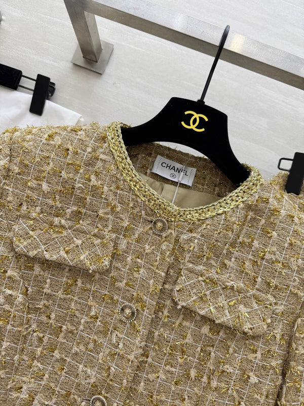 CC 25 Wool Gold Yarn Tweed Suit