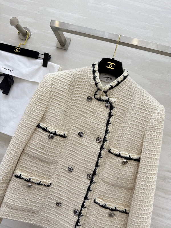 CC 25 Salzburg Wool Soft Tweed Braided White Jacket