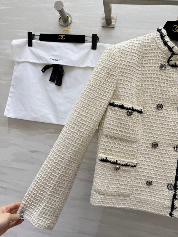 CC 25 Salzburg Wool Soft Tweed Braided White Jacket