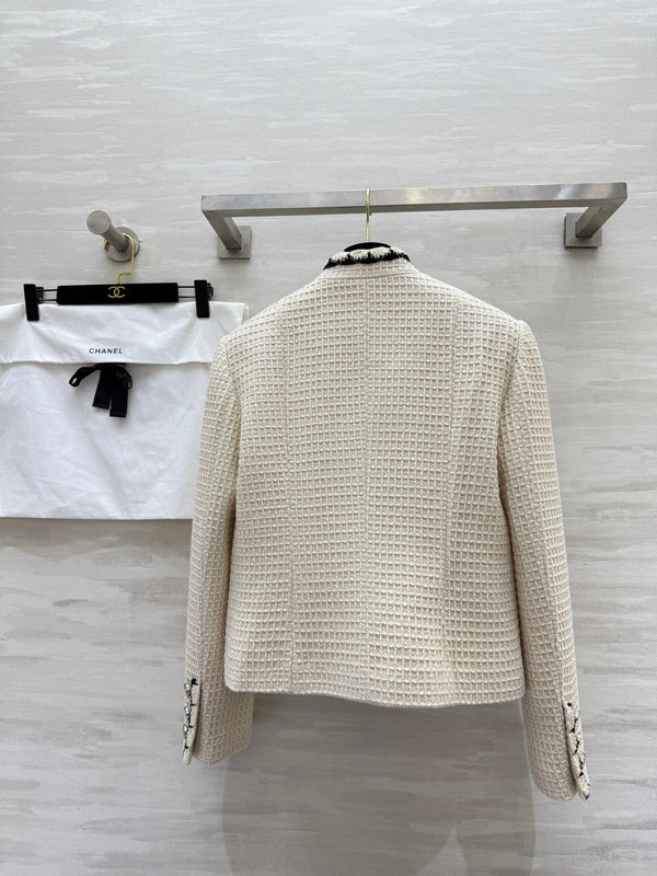 CC 25 Salzburg Wool Soft Tweed Braided White Jacket