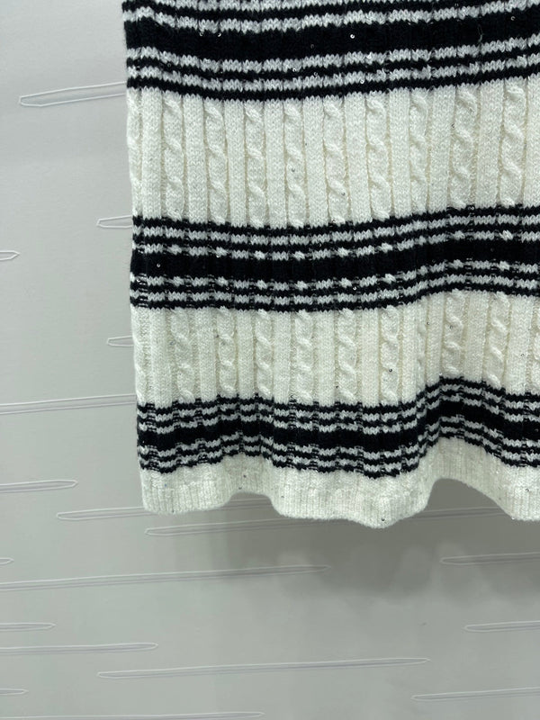 CC 25 Striped Knit Skirt White Wool