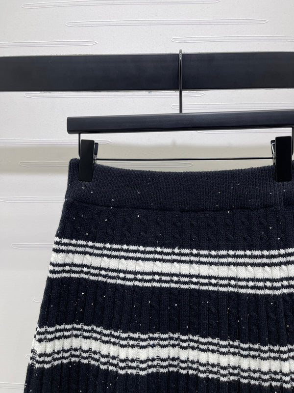 CC 25 Striped Knit Skirt Black Wool