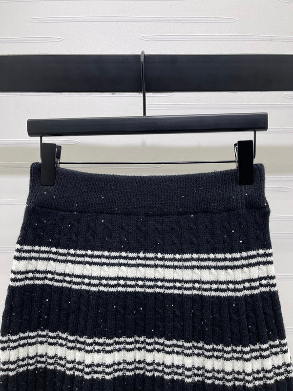 CC 25 Striped Knit Skirt Black Wool