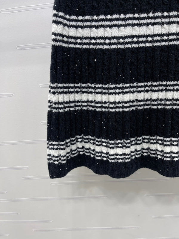 CC 25 Striped Knit Skirt Black Wool