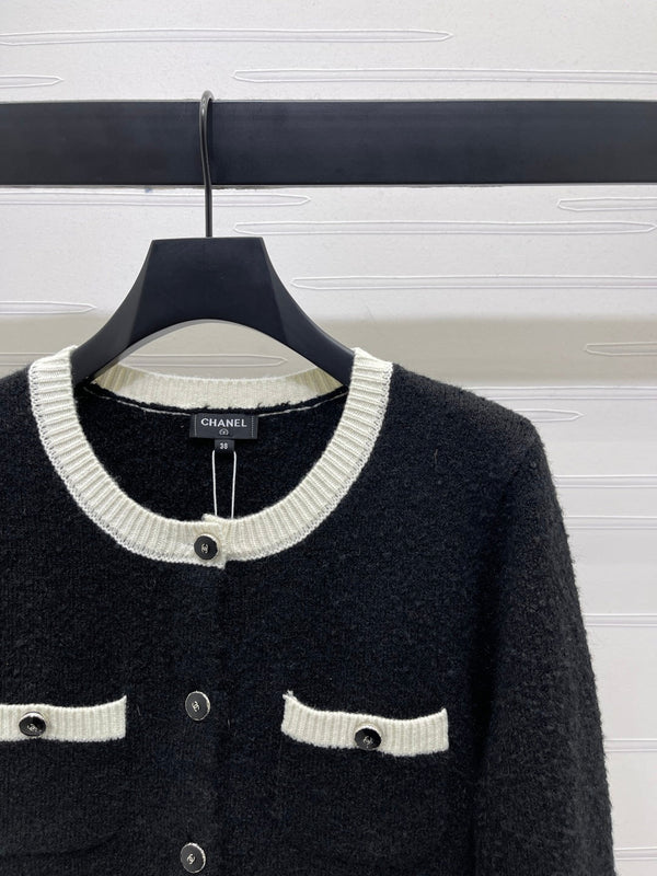 CC 25 Two-Tone Pocket Knit Cardigan Black Wool