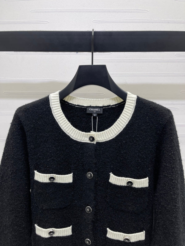 CC 25 Two-Tone Pocket Knit Cardigan Black Wool