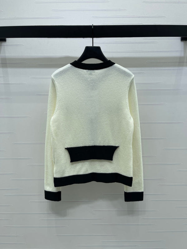 CC 25F Round-Neck Knitted Long-Sleeved Cardigan White Wool