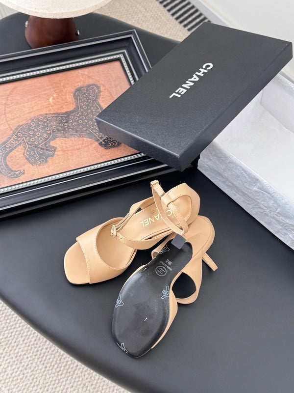 CC 25B Mary Janes 85mm High Heel Beige Sheepskin