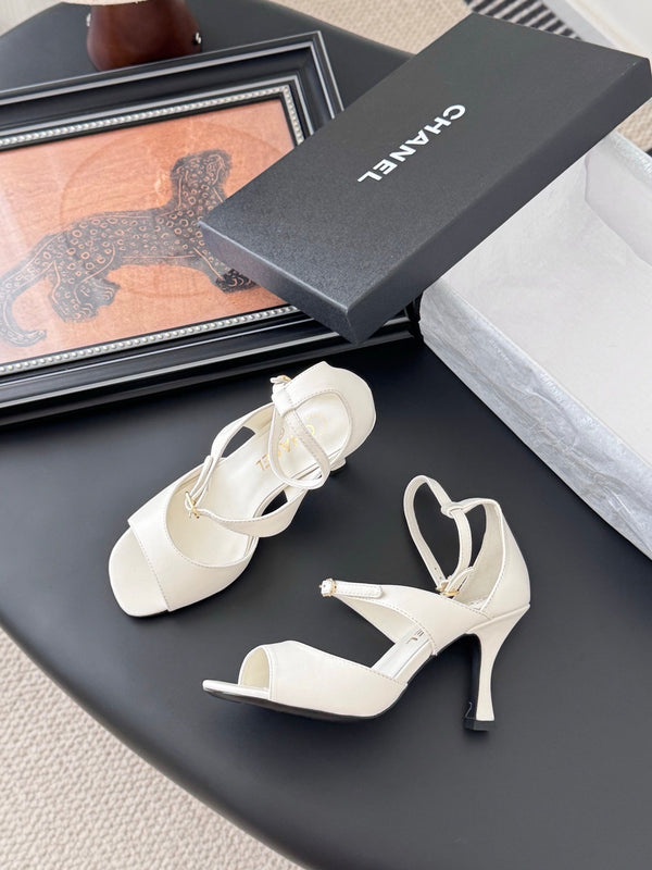 CC 25B Mary Janes 85mm High Heel White Sheepskin